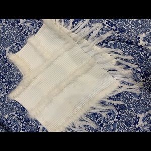 Marc’s white shawl with faux fur stripes